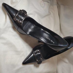 Blake Scott Black Pumps